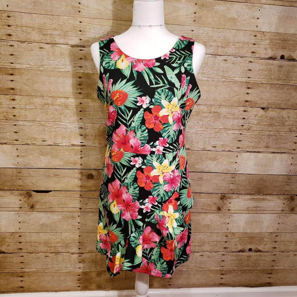 "The Edit" By Seventeen Size 13 Dress
